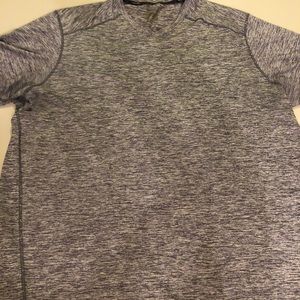 Cozy men’s lightweight gray athletic shirt